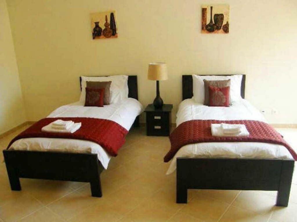 Luxury Two Br Pool View Beach Side Apartment At Algarve'S Longest Beach Armacao de Pera Exterior foto